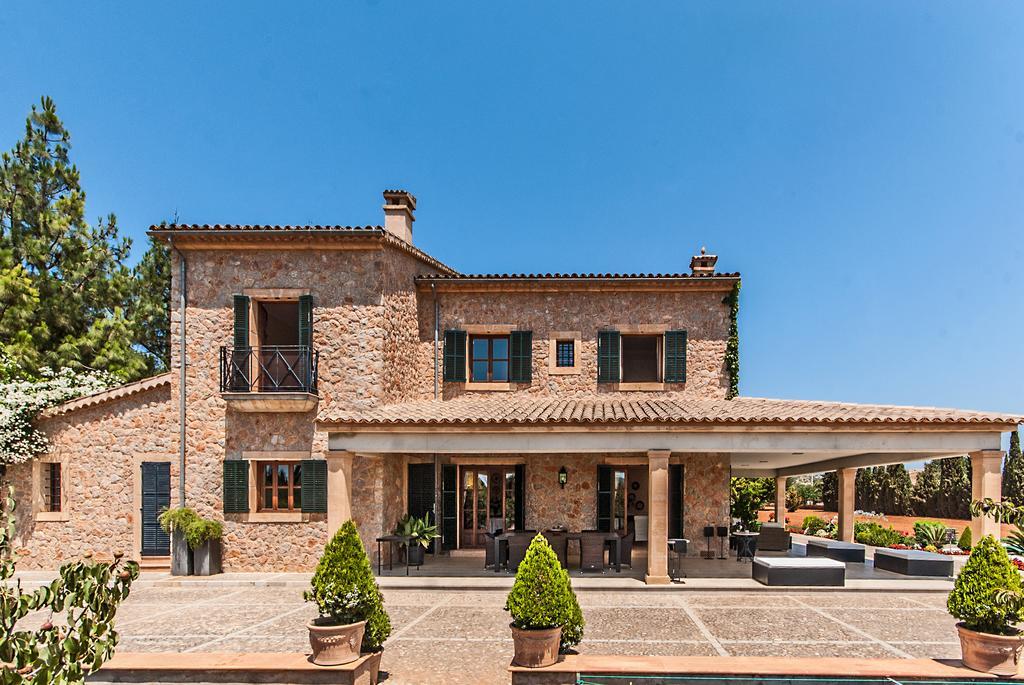 Santa Maria Dreams Awarded 2025 Villa